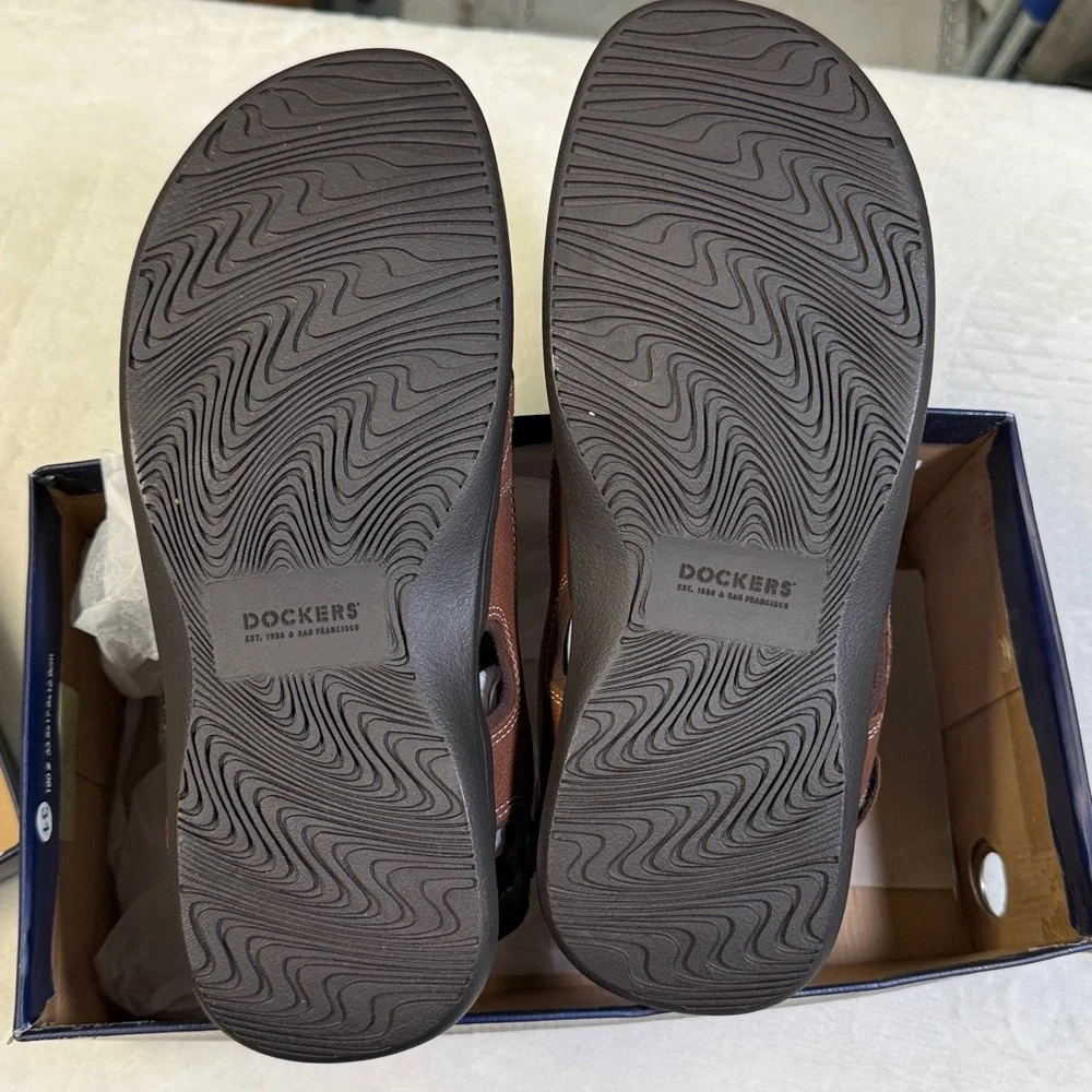 Dockers Men's Newpage Wide Width Outdoor Sporty Sandal- Size 10 W